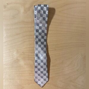 Madison Silver and Gray Geometric Tie (FJ)